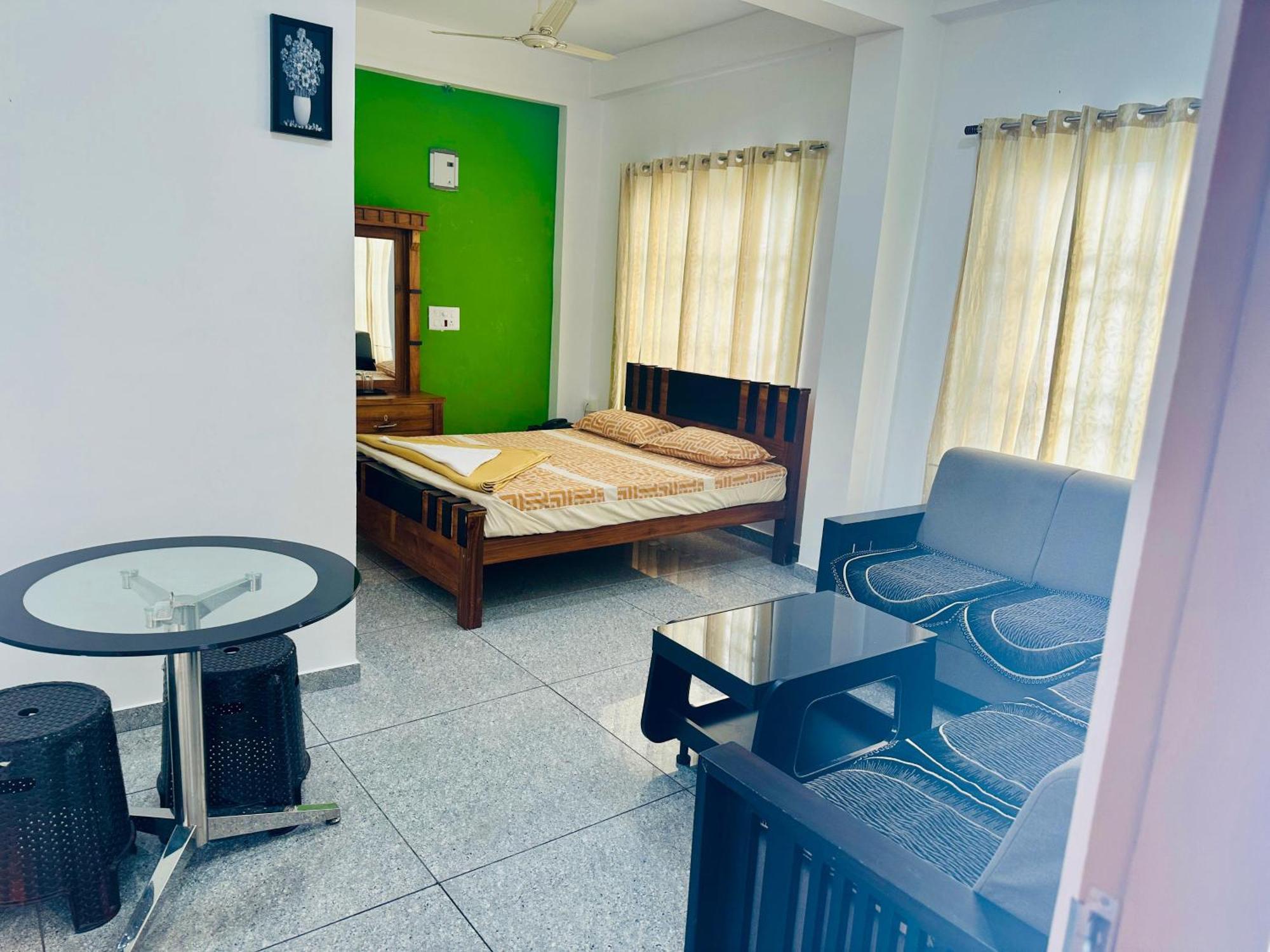 Atlas Residency Калпетта Экстерьер фото